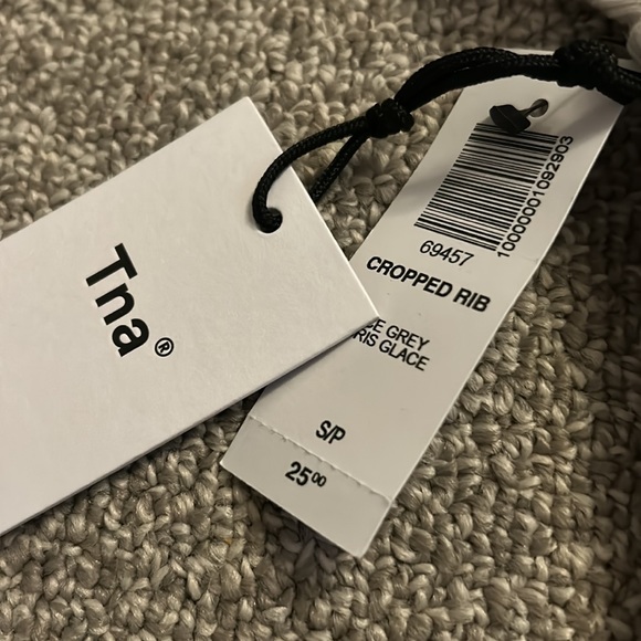 TNA Cropped Rib Tee - Picture 2 of 2